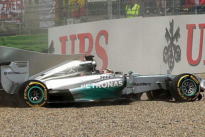 La Mercedes ha sostituito il cambio di Hamilton