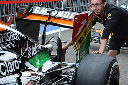 Force India con il monkey seat ad arco