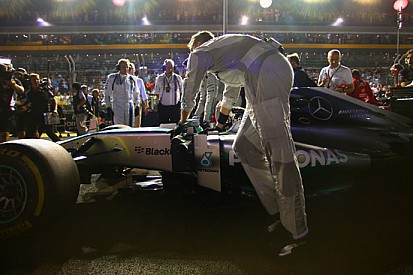 Rosberg: lo sterzo contaminato da una sostanza!