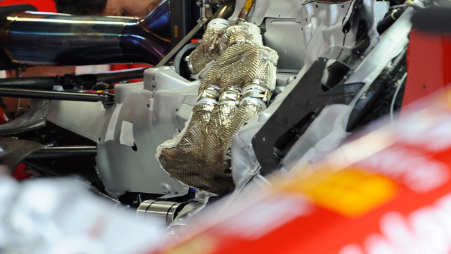 Ferrari: coibentazione scarichi con nuovi materiali