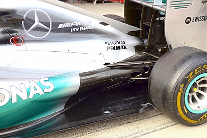 La Mercedes scava la forma delle pance