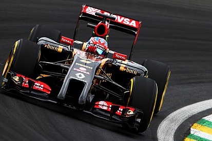 Ufficiale: Romain Grosjean resta alla Lotus nel 2015