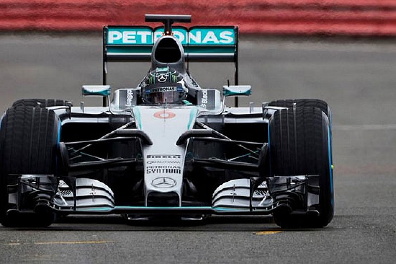 Mercedes W06 Hybrid: ci sono le prime foto ufficiali
