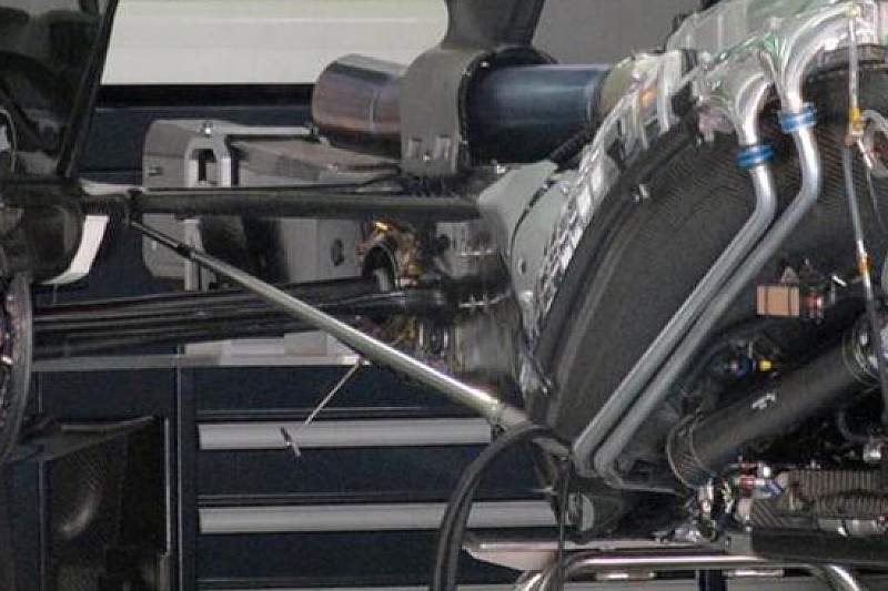 McLaren: il cambio rialzato a favore dell'aerodinamica