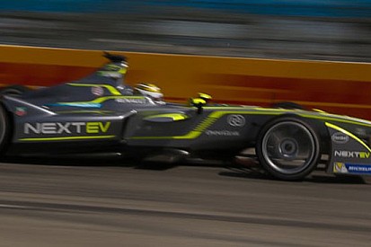 Piquet Jr. dominatore del primo turno di prove libere