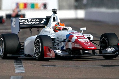 Jack Harvey in pole position a Long Beach