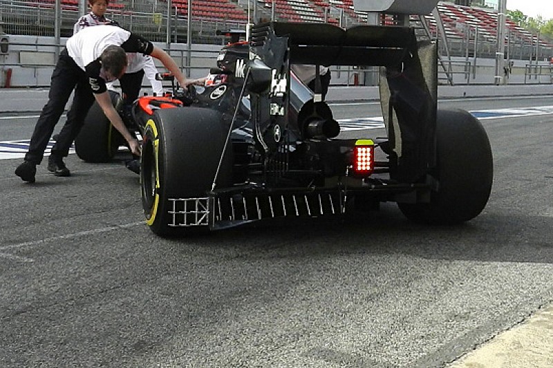 Barcellona, Day 2: prove aerodinamiche per Button