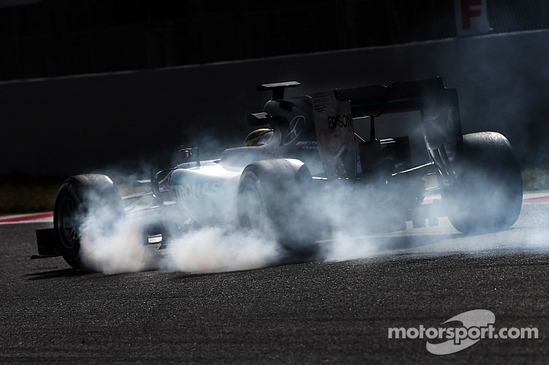 Ecclestone sigue descontento con el motor en F1