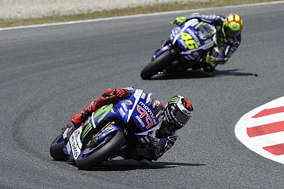 Para Lorenzo, la batalla con Rossi es una de las más "difíciles"