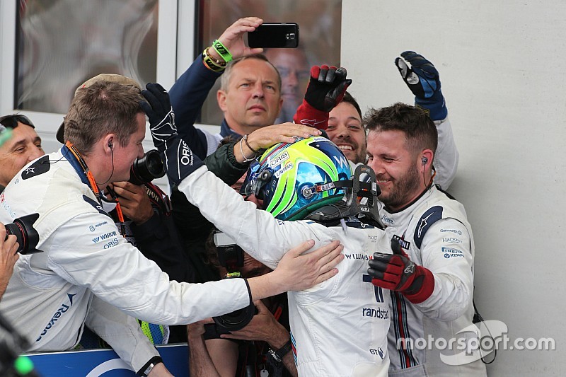 Massa consegue primeiro pódio do ano após batalha com Vettel