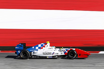 Rowland y Vaxiviere con las poles en Austria