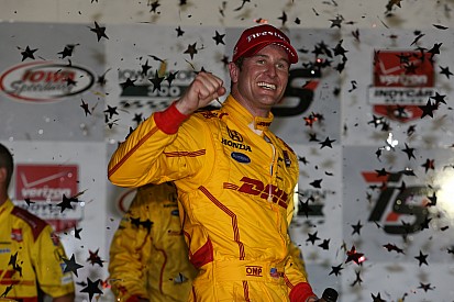 Ryan Hunter-Reay ravi d'avoir remporté une course "très physique"