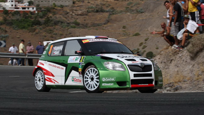 Canarie: Meeke fora, il nuovo leader è Kopecky