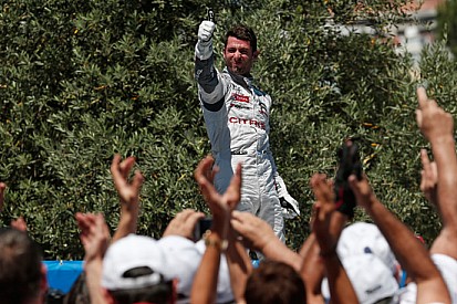Lopez: "Che brividi con i muretti sfiorati a 240 km/h"