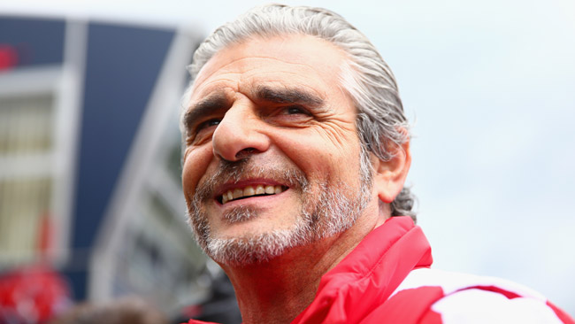 Arrivabene risponde alle critiche di Alonso alla Ferrari