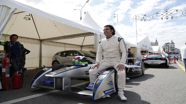 Dario Franchitti tester della serie elettrica in TV