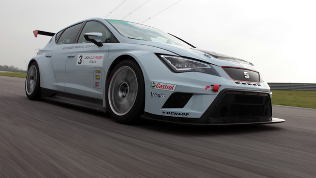 Leon Cup Racer: c'è un ruggito che squarcia il silenzio!