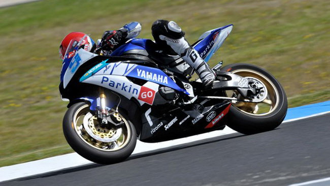 Esordio vincente per Scassa sulla Yamaha!