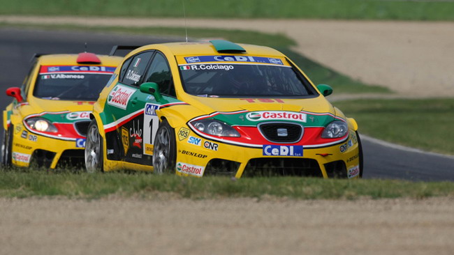 Doppietta Seat in gara 1 ad Imola