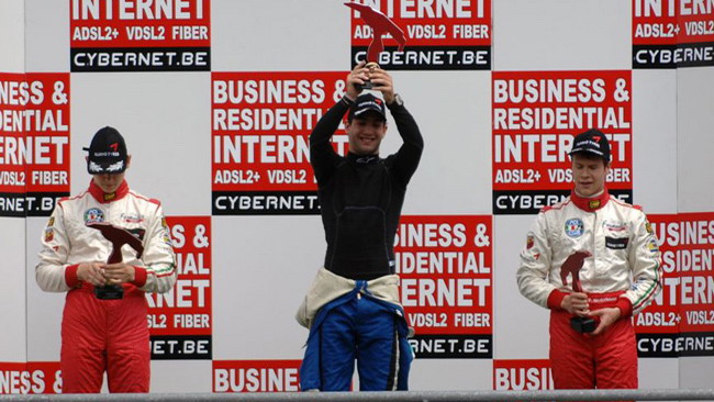 Negrao dalla pole alla vittoria in gara 1 a Spa