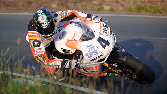 Hutchinson risponde a McGuinness
