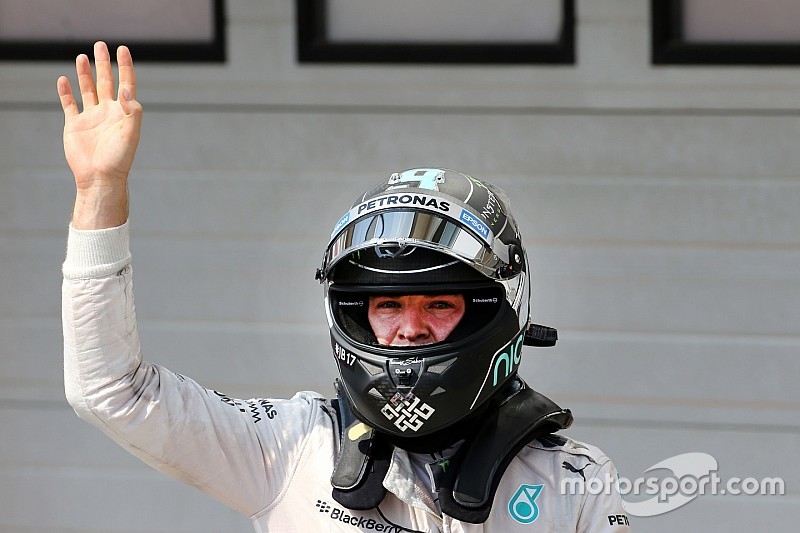 Meio segundo atrás, Rosberg é lacônico: “não tenho explicação”