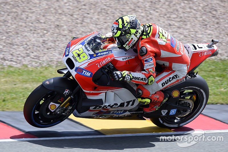 Iannone descarta cirugía durante la temporada