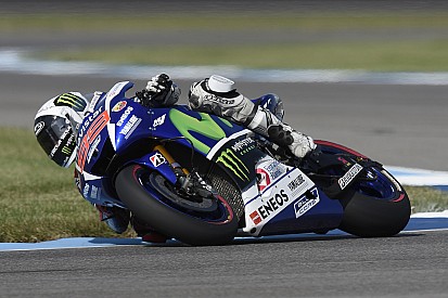 Em dia acidentado, Lorenzo faz melhor tempo nos treinos livres em Brno