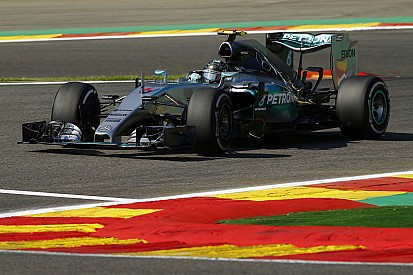 Rosberg endossa coro de críticas à Pirelli: “isso é inaceitável”