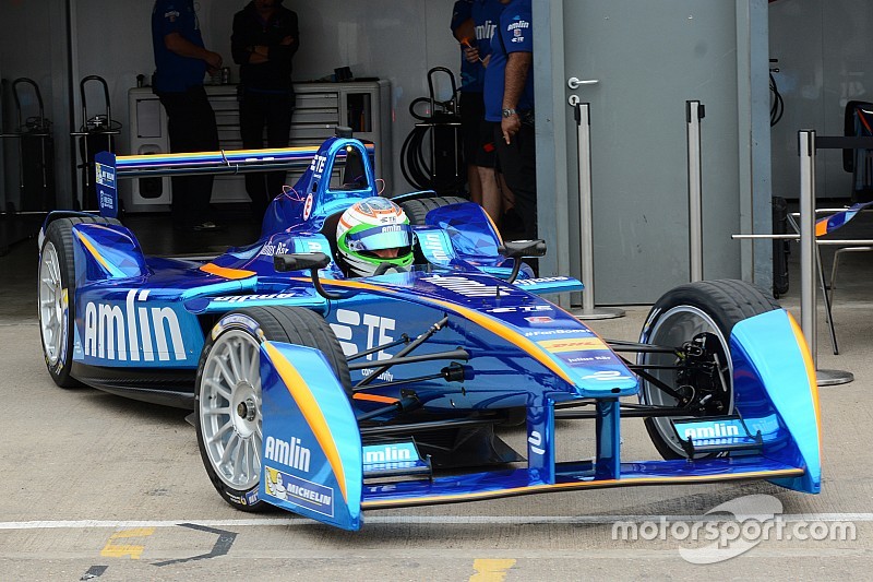 Andretti abandonne son moteur pour la saison 2