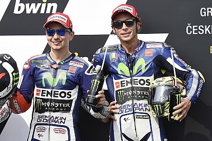 Rainey apuesta por Lorenzo sobre Rossi