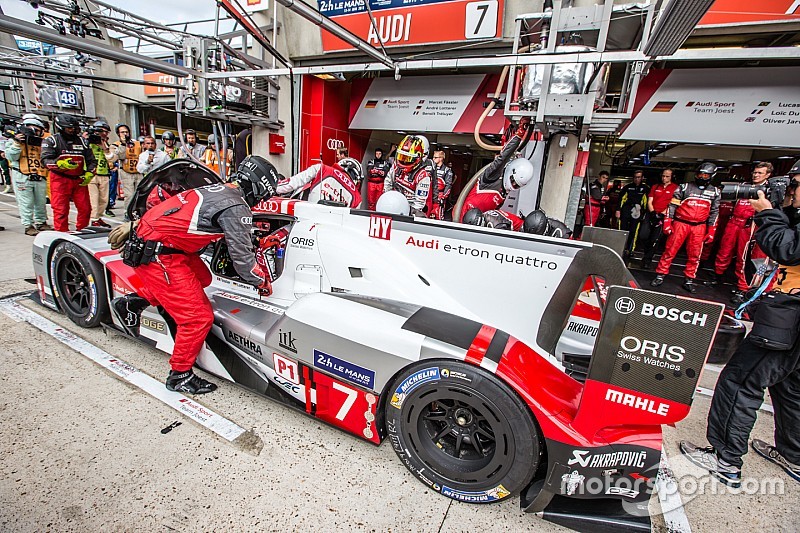 Nurburgring, libere 1: Lotterer al comando
