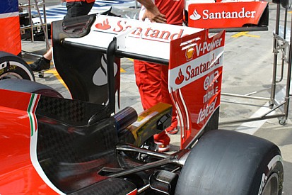Ferrari: l'ala posteriore con il profilo più scarico