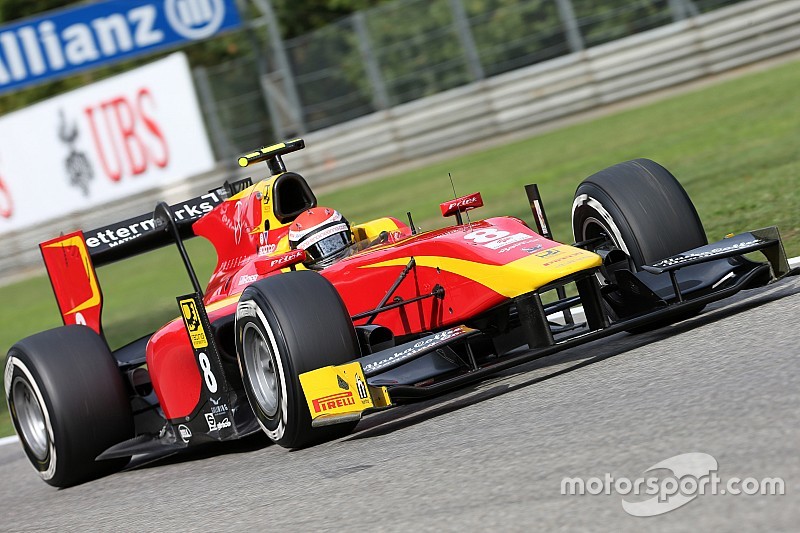 Rossi regola Vandoorne e vince Gara 1 a Monza