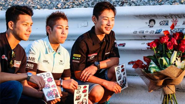 I giapponesi hanno reso omaggio a Shoya Tomizawa
