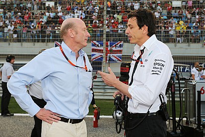 "Donos da F1 têm que ter visão a longo prazo", diz Wolff