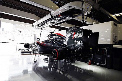 Honda usa quattro gettoni per combustione e scarichi