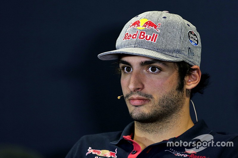 Ärzte erteilen Freigabe: Carlos Sainz kann antreten