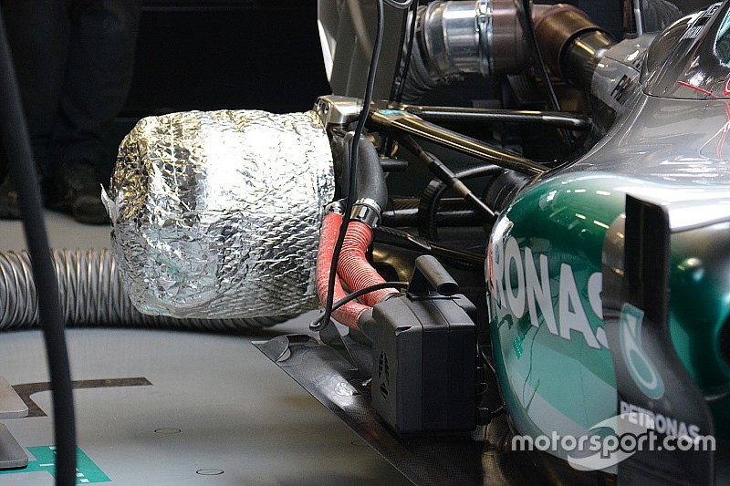 Tech analyse: Waarom Mercedes remwarmers gebruikt