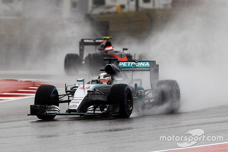 Hamilton: Rijden in VT3 zelfde als 'ratelslang aanraken'
