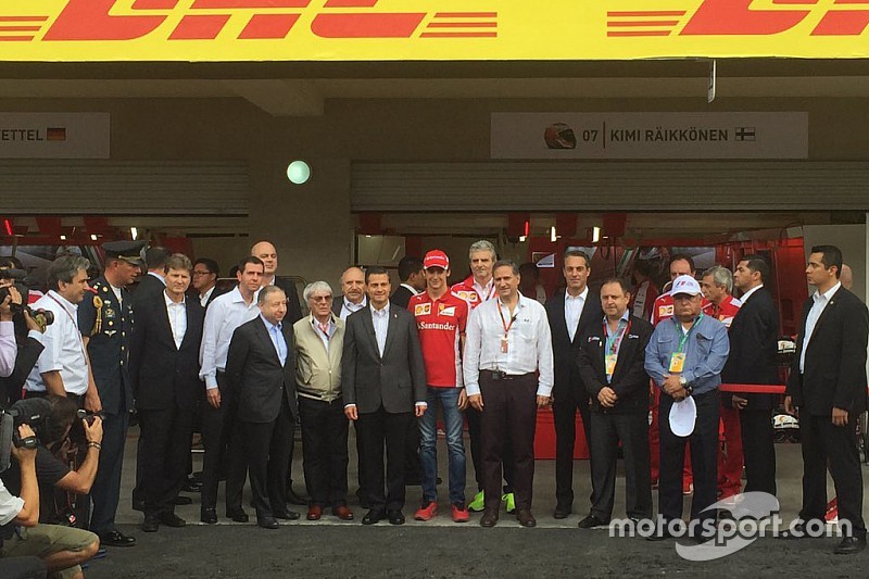 El presidente de México visita el Autódromo Hermanos Rodríguez