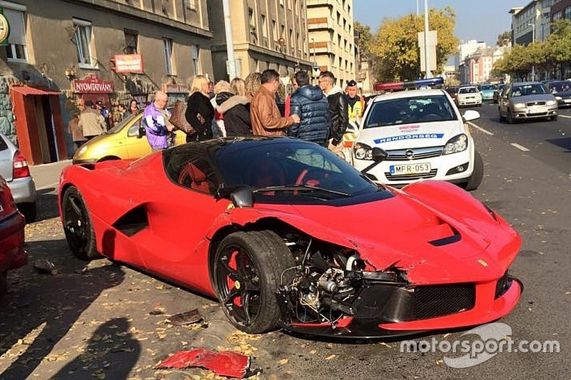 LaFerrari crash in Boedapest