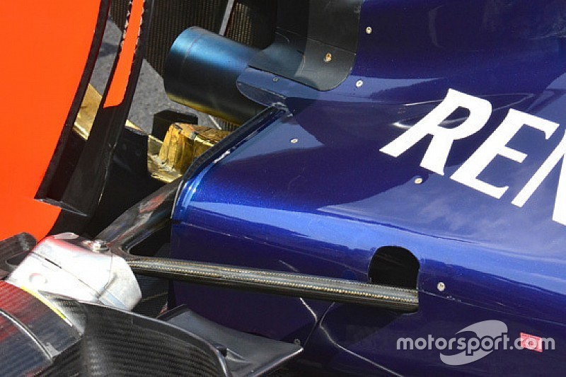 Red Bull: nolder sulle pance per estrarre più aria calda