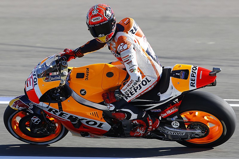 Márquez intentó ir por la victoria
