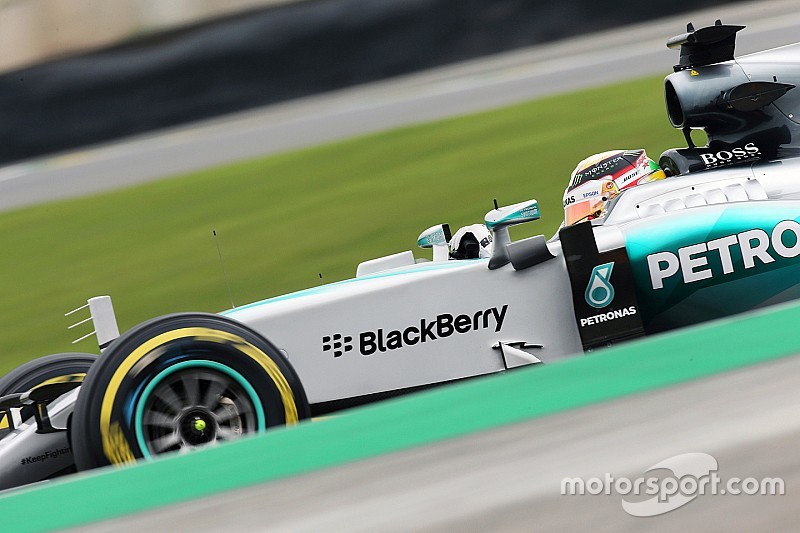 Formel 1 Brasilien: Lewis Hamilton mit Dreher und Bestzeit