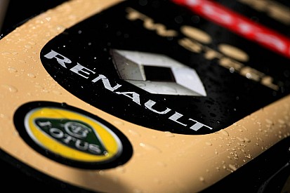 Renault сразу сменит имя команды