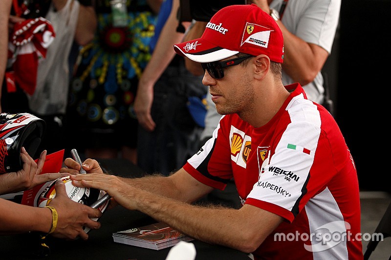 Vettel califica entre 7 y 9 su temporada