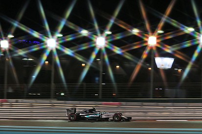Checo Pérez brilla y Rosberg el mejor en la P2