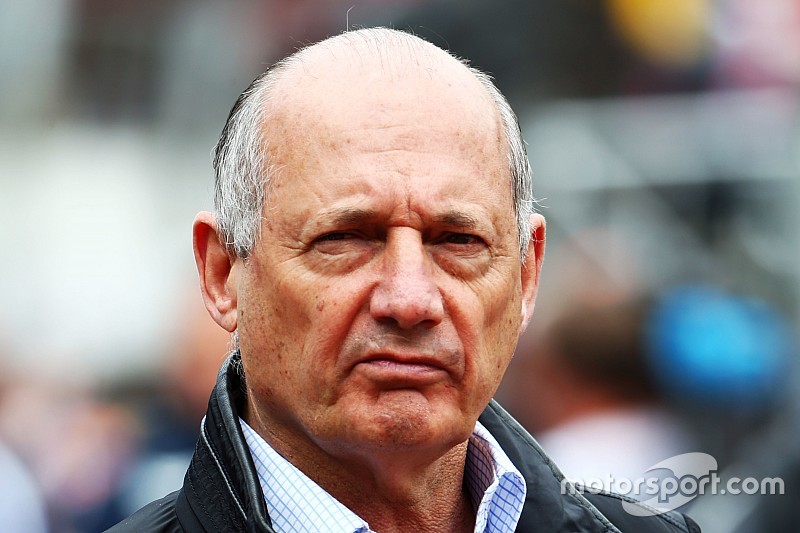 Dennis admite veto à Red Bull: