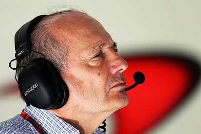 Ron Dennis maakt zich geen zorgen over sponsorleegloop McLaren